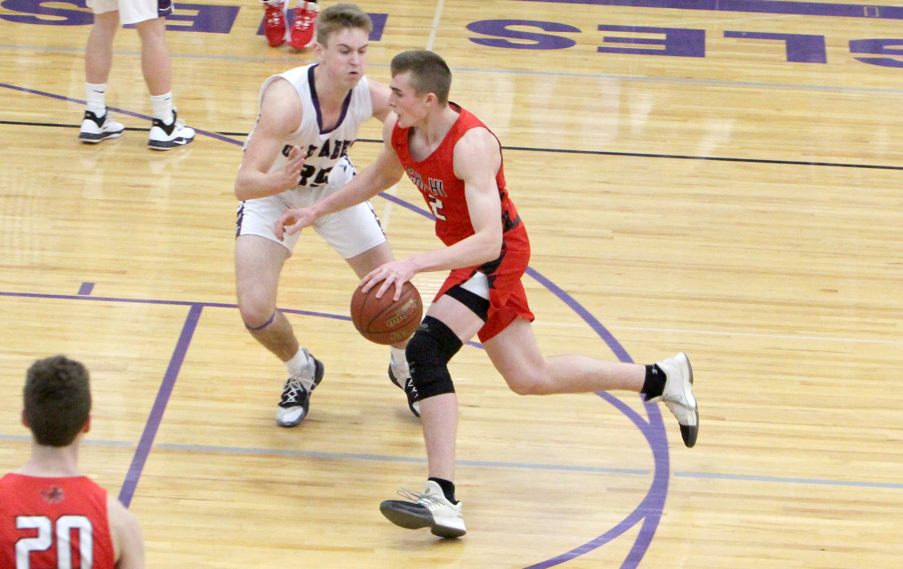 Chi-Hi boys basketball at Eau Claire Memorial 1-3-20